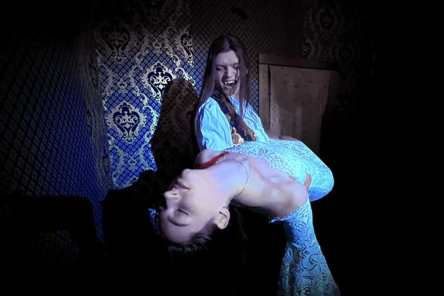 Квест в реальности Носферату: завещание от компании Black Room Квест в реальности Носферату: завещание от компании Black Room