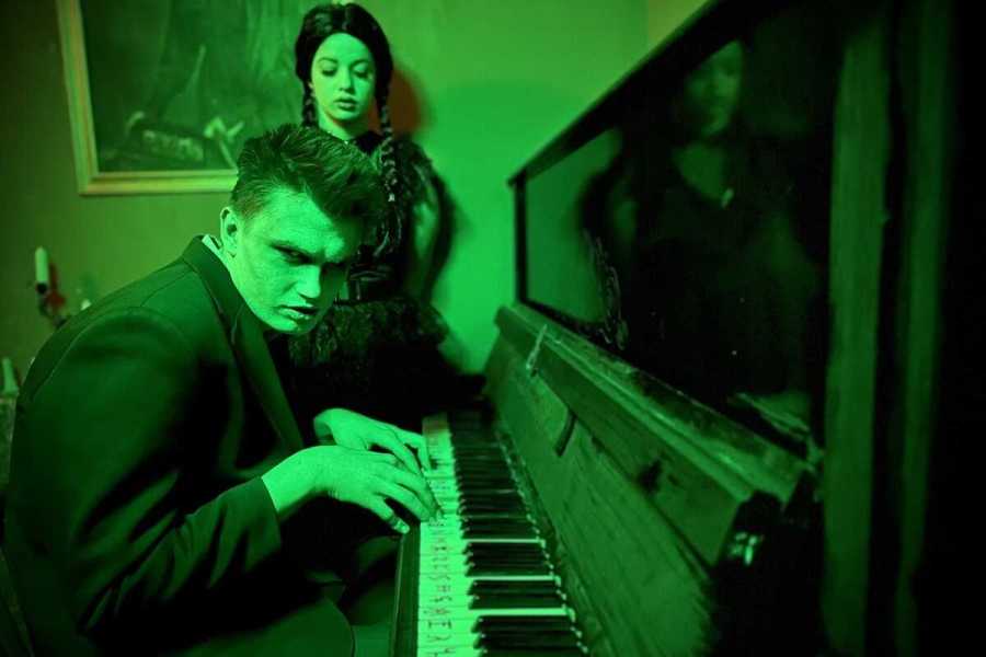 Квест в реальности Замок Уэнсдей Аддамс от компании Royal Games Квест в реальности Замок Уэнсдей Аддамс от компании Royal Games