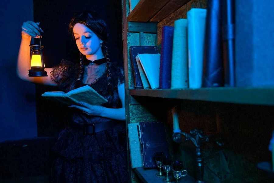 Квест в реальности Замок Уэнсдей Аддамс от компании Royal Games Квест в реальности Замок Уэнсдей Аддамс от компании Royal Games